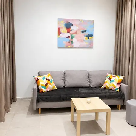 - студия рядом с пляжем золотой берег Apartman *