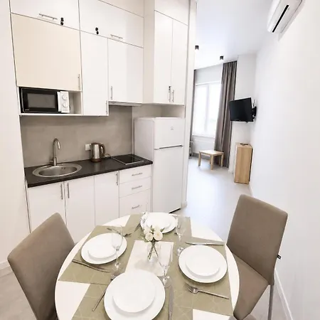 - студия рядом с пляжем золотой берег Apartman Odessza