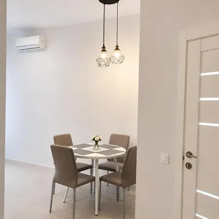 - студия рядом с пляжем золотой берег Apartman Odessza